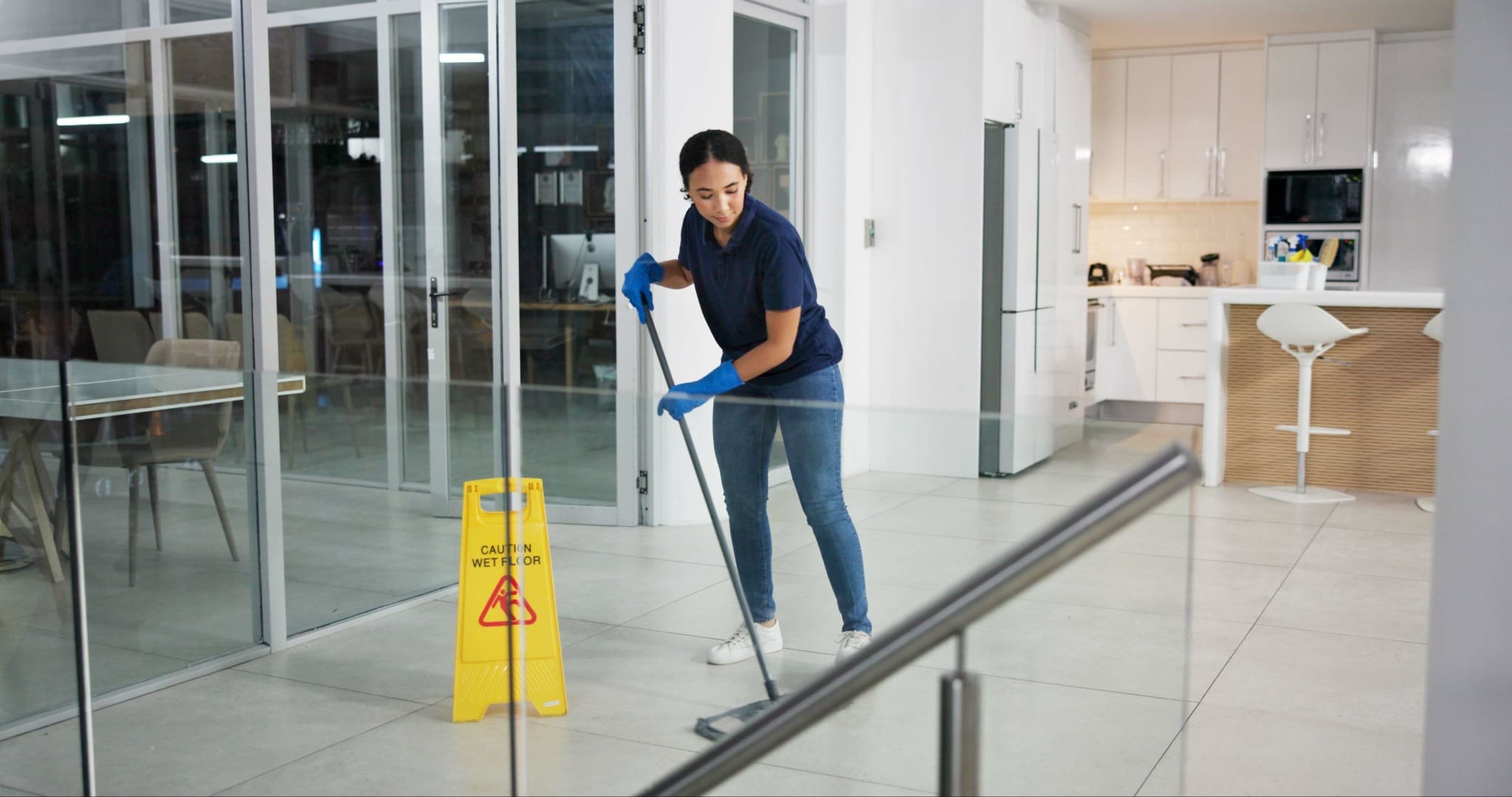 Cleaning Services Experts for Spotless London Spaces